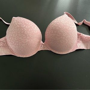 VS PINK - Wear Everywhere Push Up Bra - 36D - Pink Leopard Lace
